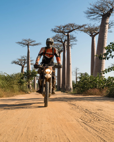 Motocyklem przez  MADAGASKAR - Motocyklowe podróże przez bezdroża